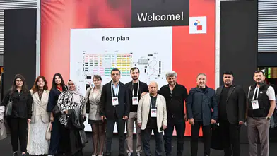 Bursa Kumaşları Paris’te Genç Tasarımcıların Vizyonuyla Hayat Buldu