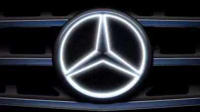 Mercedes’te hava yastığı şoku! 223 bin araç geri çağrılıyor!