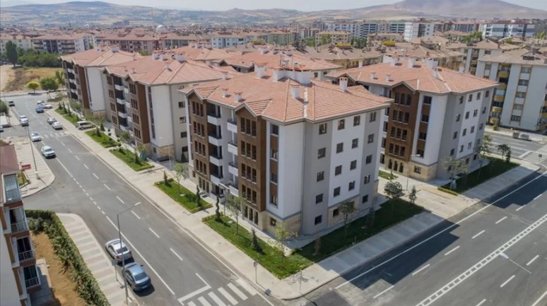 TOKİ ve Emlak Konut'tan Sürpriz Hamle! Ev Alamayanlara Yepyeni Fırsat